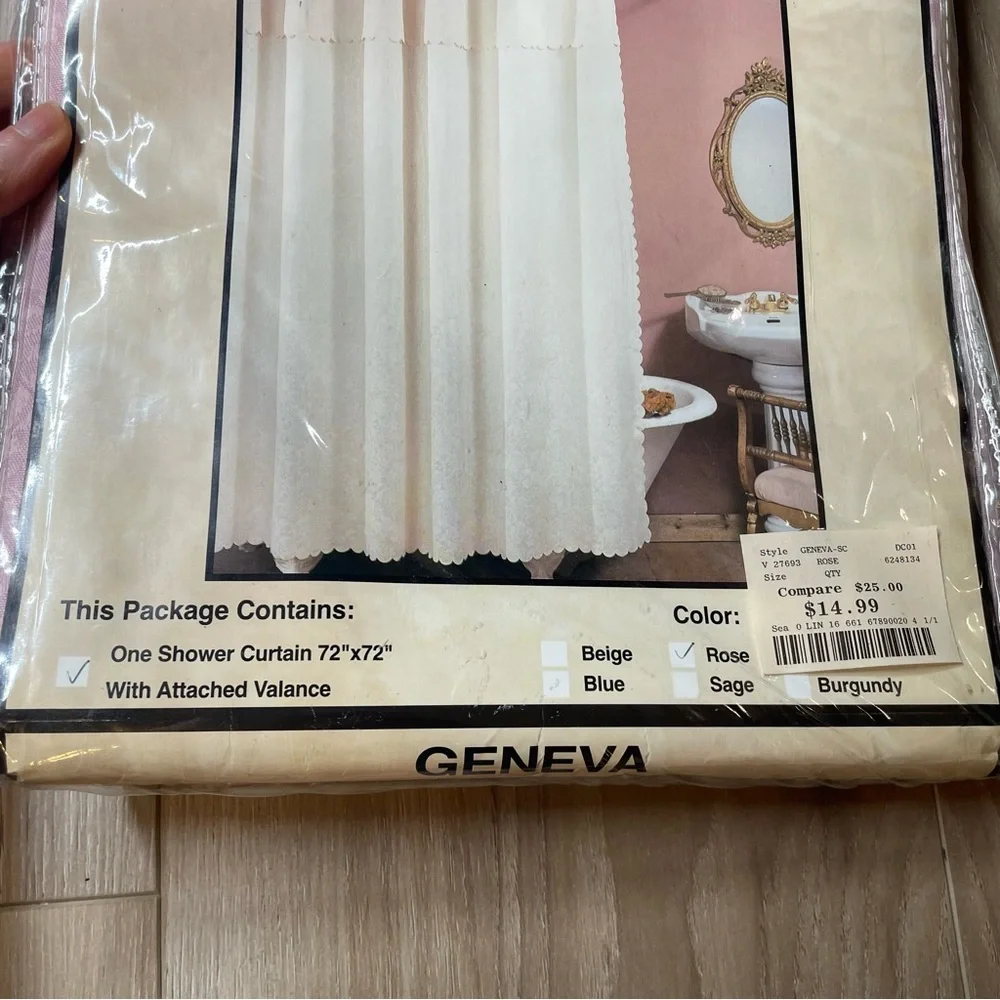 NWT Geneva Rose Waterproof Shower‎ Curtain